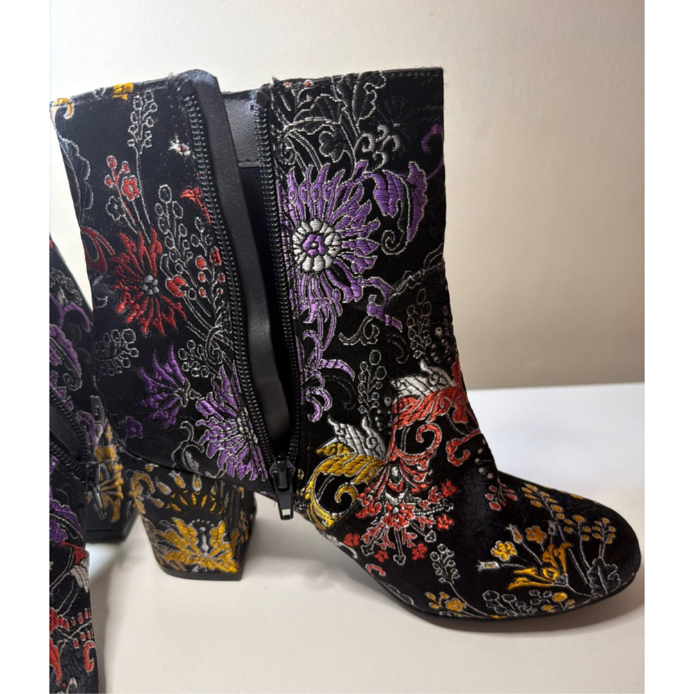 Brash Floral Tapestry Embroidered Ankle Boots Witchy Boho Size 6 Gypsy Festival - Picture 3 of 7